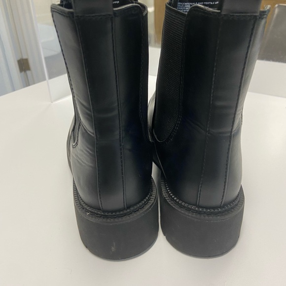 A new day target boots - Picture 3 of 7